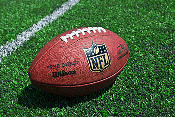 How to Take Advantage of Football Season (a Marketer's Perspective)
