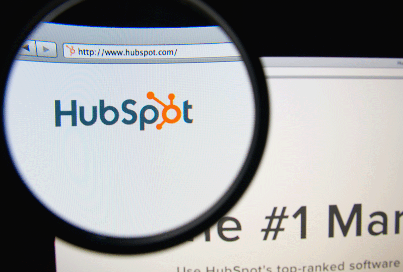 hubspot-pro-vs-basic-subscription.gif